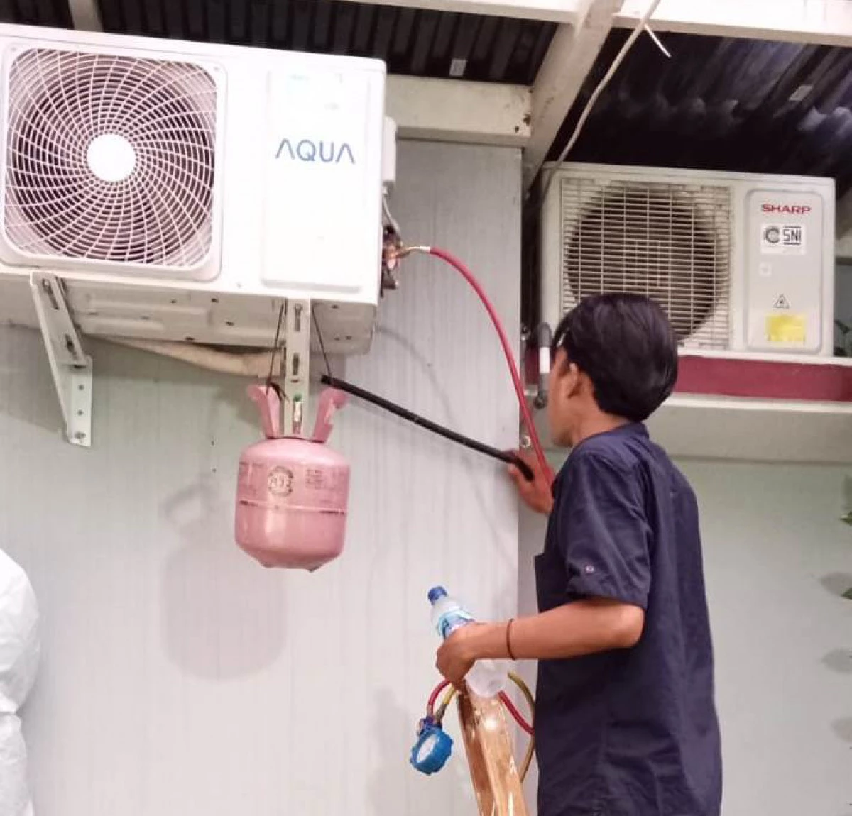 service Ac standing floor- kontraktor ac- tangerang selatan-33 Teknisi Berpengalaman dan Terpercaya Service AC Jakarta Utara